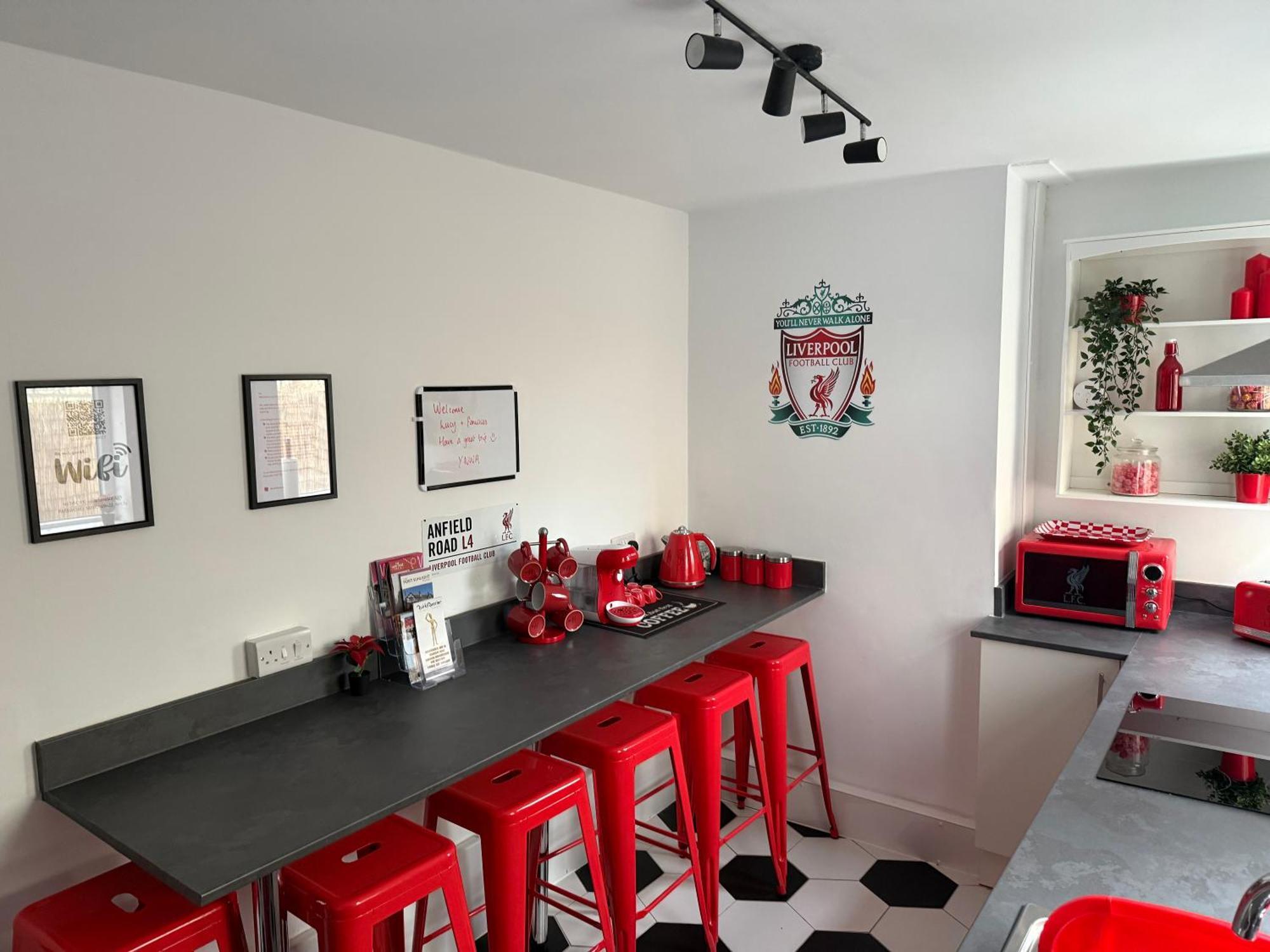 Holiday home Anfield Abode - Entire Lfc Themed House *