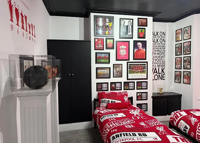 Anfield Abode - Entire Lfc Themed House