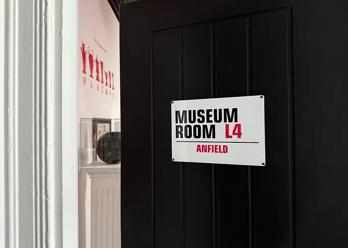 Anfield Abode - Entire Lfc Themed House
