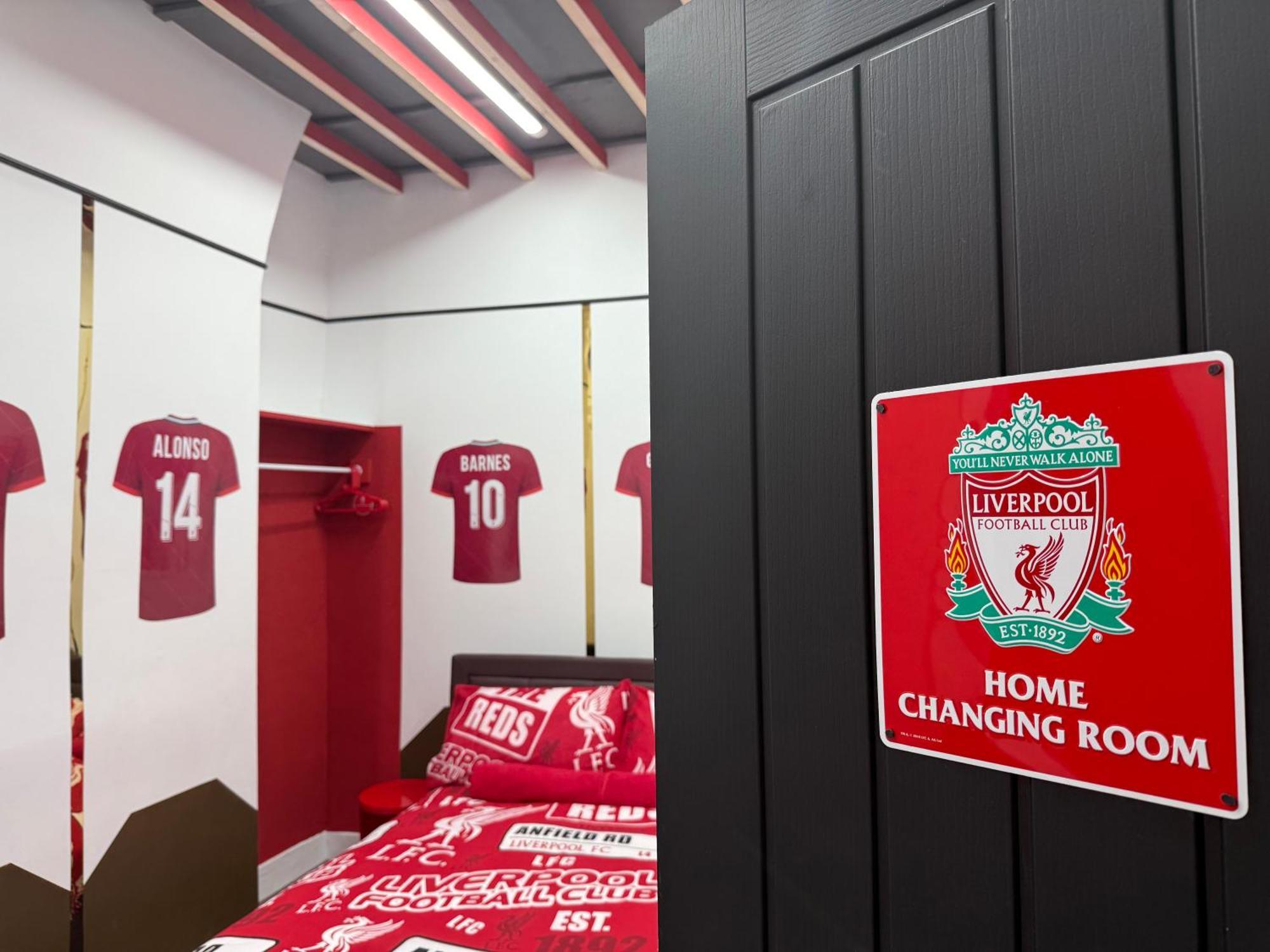 Anfield Abode - Entire Lfc Themed House * Liverpool