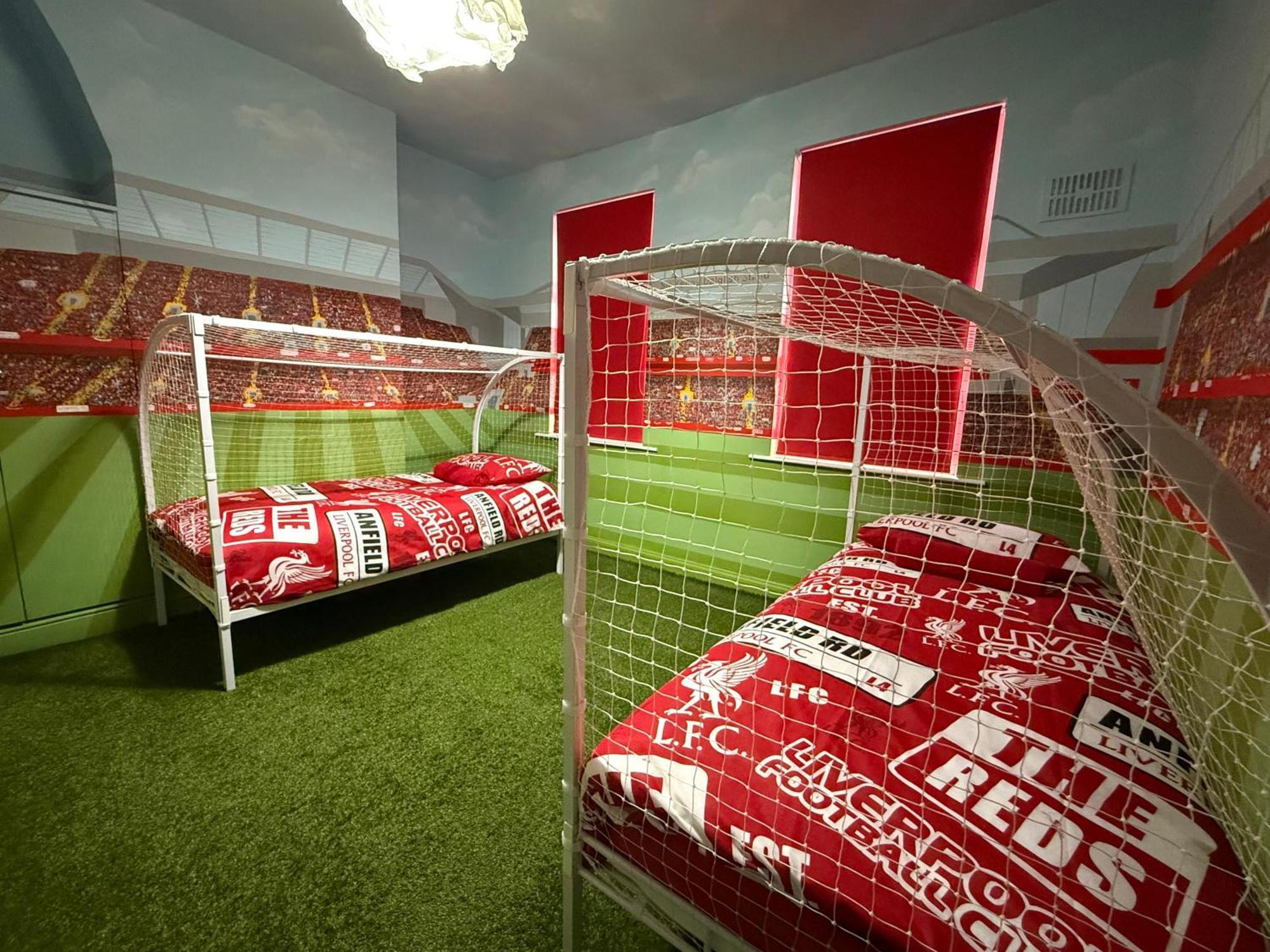 Holiday home Anfield Abode - Entire Lfc Themed House
